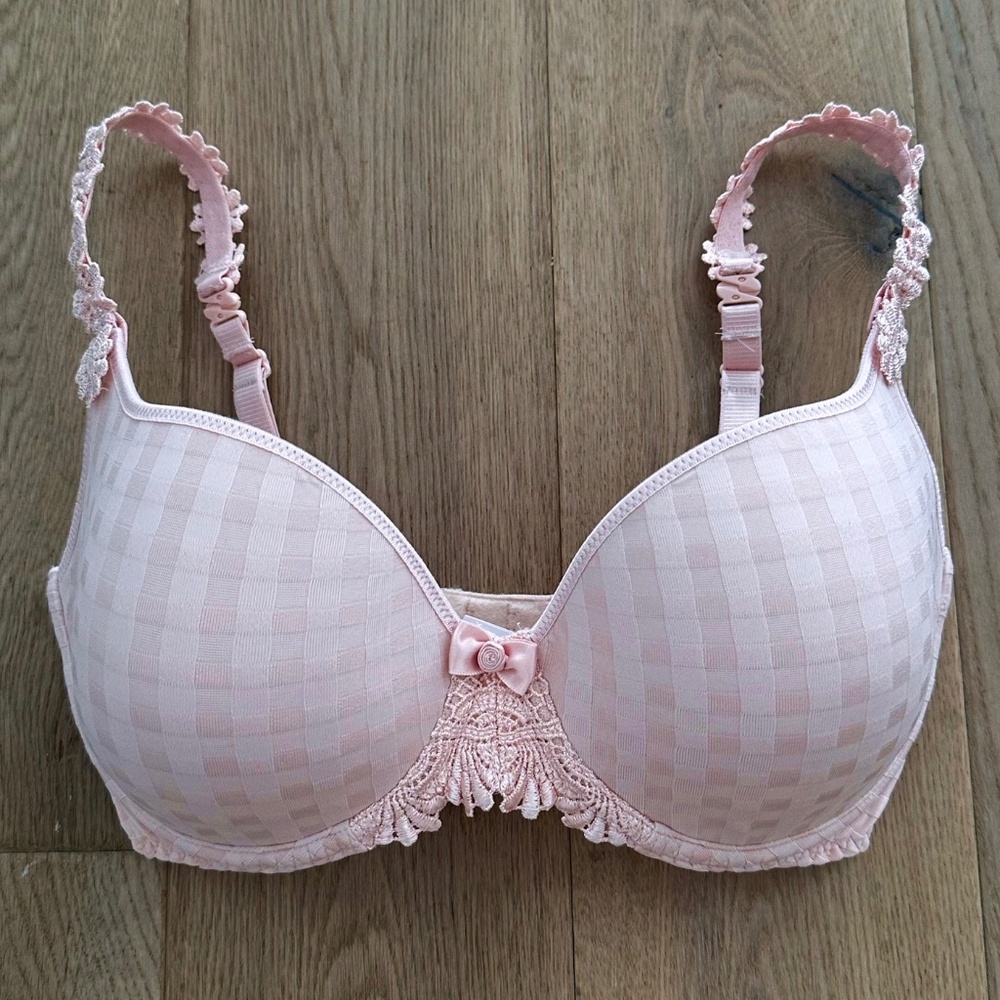 Marie Jo Avero Heart Shaped Bra Pearly Pink. NWOT. UK sized 30E (US sized 30DDD)